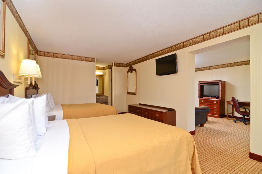 Stayapt Suites Alexandria-Fort Belvoir Zimmer foto